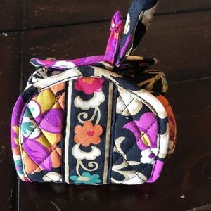 42) Vera Bradley jewelry roll-up